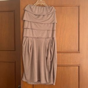 Beige/brown strapless dress
